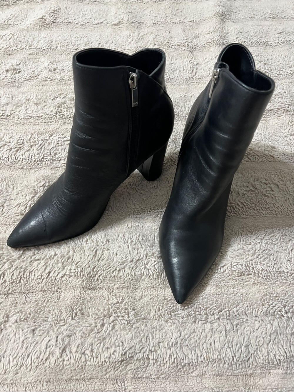 Marc Fisher Black Pointed-Toe Leather Ankle Booties with Side Zip
